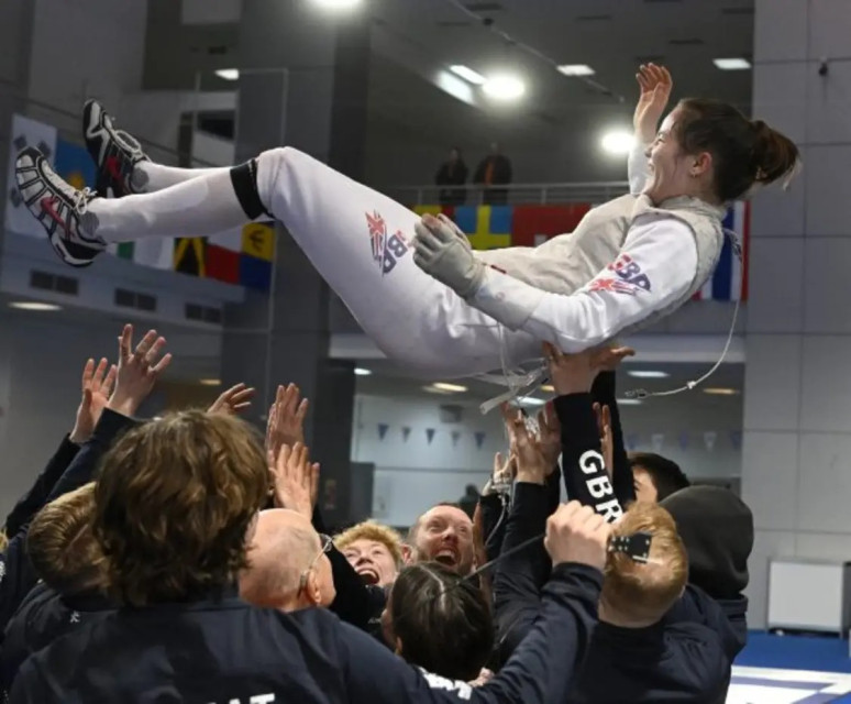 Amelie_Tsang_CADET_WORLD_CHAMPION_new_Battersea_sparring_partner-dev_coach_.jpg